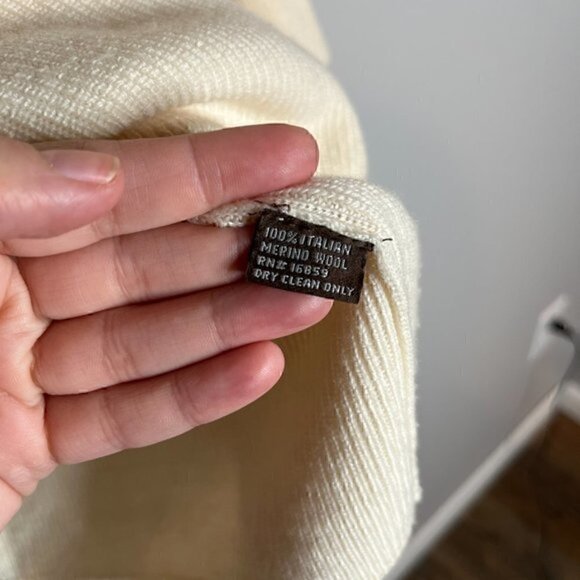 J. McLaughlin cream Merino Wool tier sleeved sweater - Picture 5 of 6